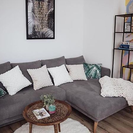 Cozy Dreams: Deluxe 2-Zimmer-Apartment -Kueche Nuremberg ภายนอก รูปภาพ