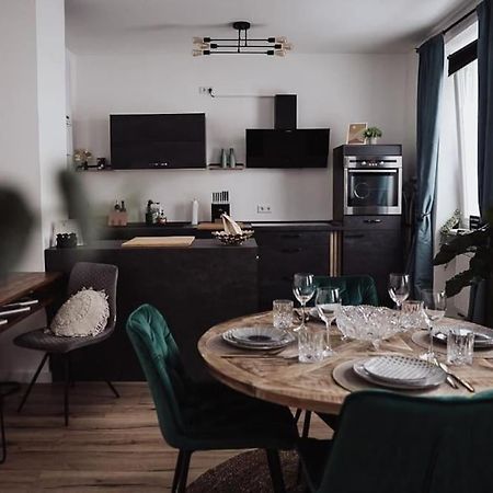 Cozy Dreams: Deluxe 2-Zimmer-Apartment -Kueche Nuremberg ภายนอก รูปภาพ