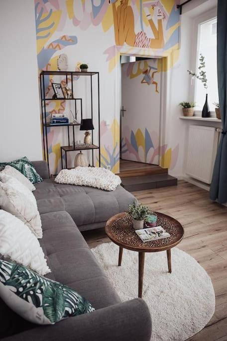 Cozy Dreams: Deluxe 2-Zimmer-Apartment -Kueche Nuremberg ภายนอก รูปภาพ